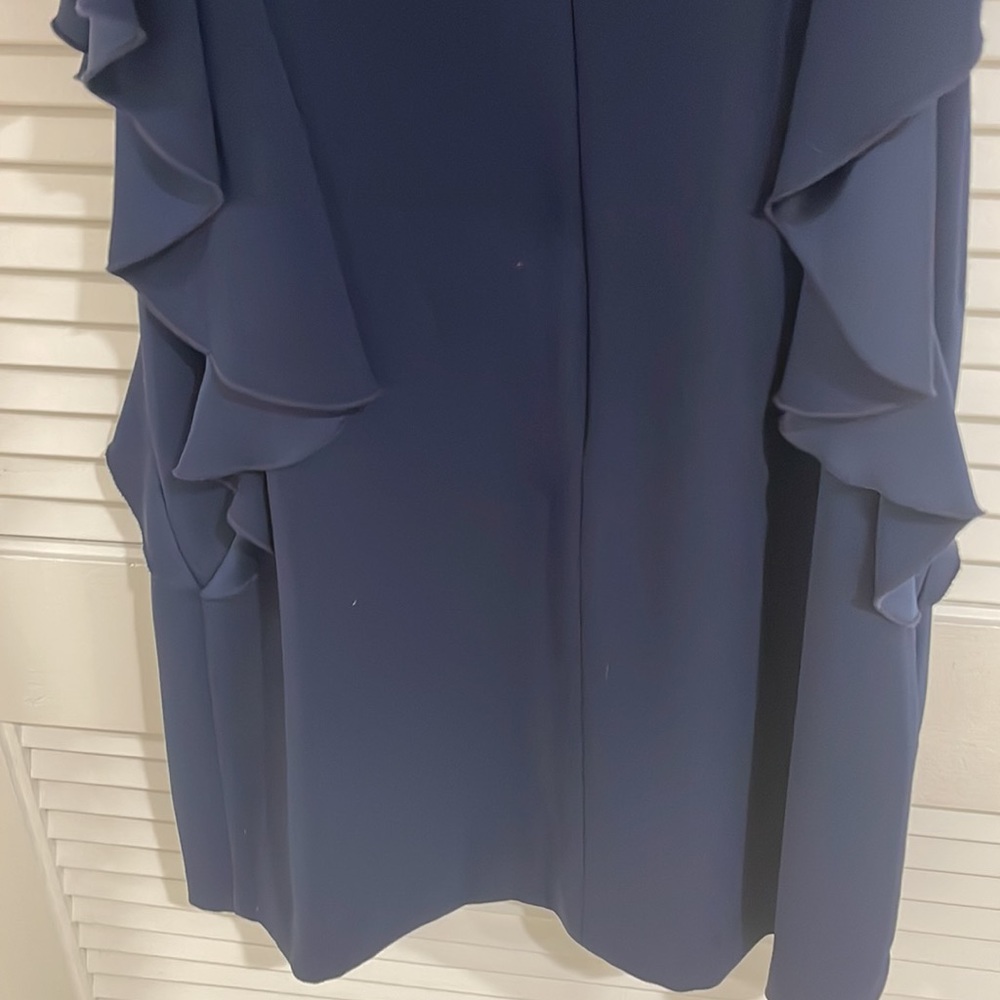 Dress - Picture 9 of 9